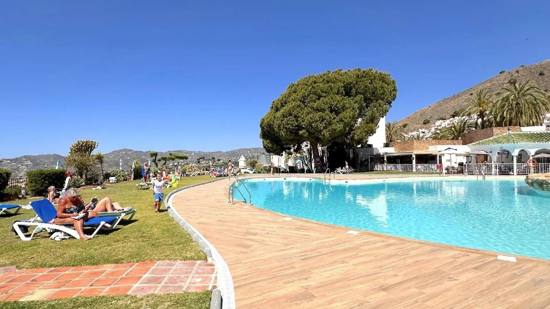 Apartment Ferienwohnung Fuer 2 Personen Ca 60 Qm In Nerja, Andalusien Costa Del Sol